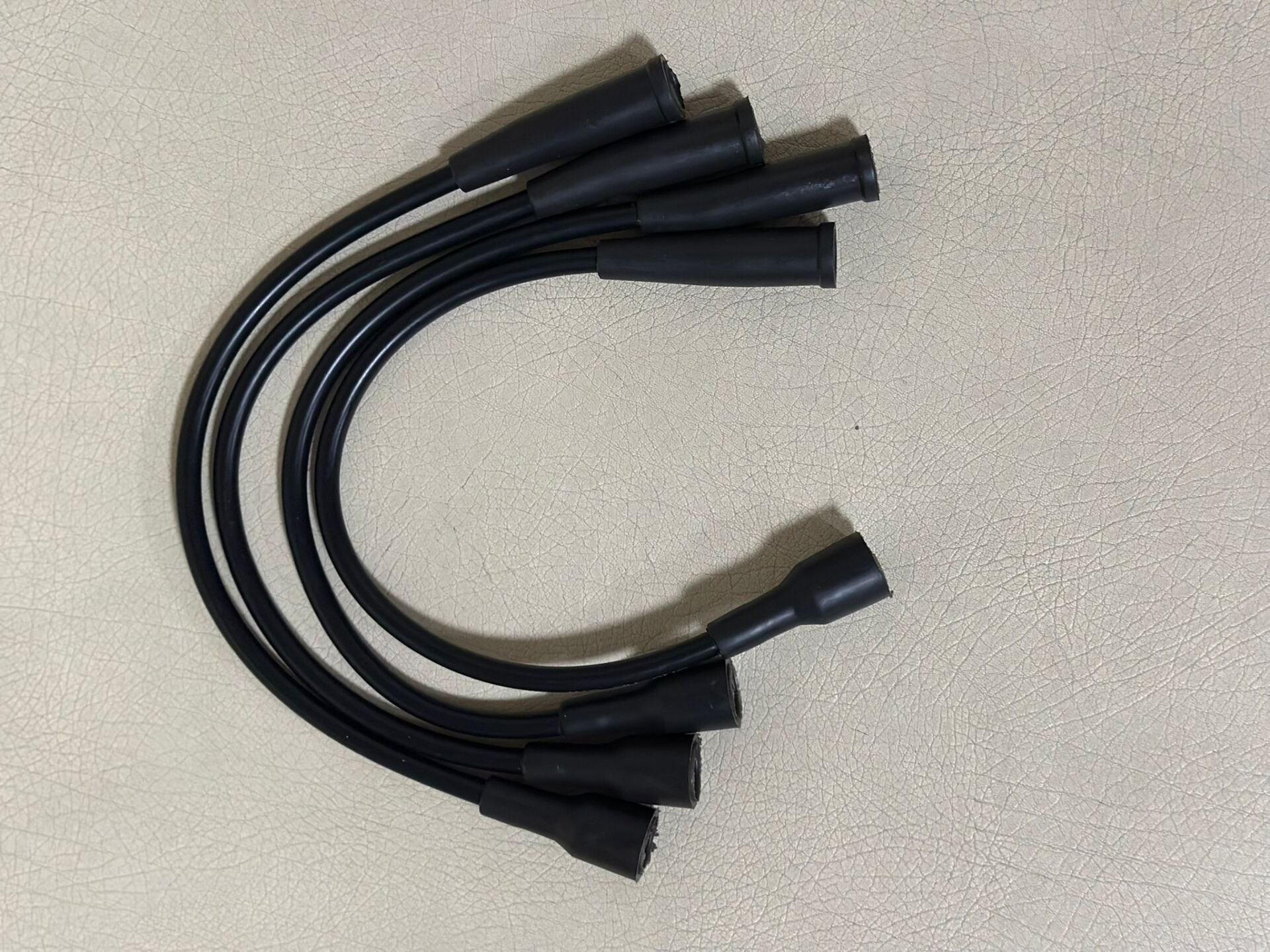 BUJİ KABLOSU TAKIMI RENAULT R9 R11 R19 R21 1.4-1.6 CC (1985-2000)